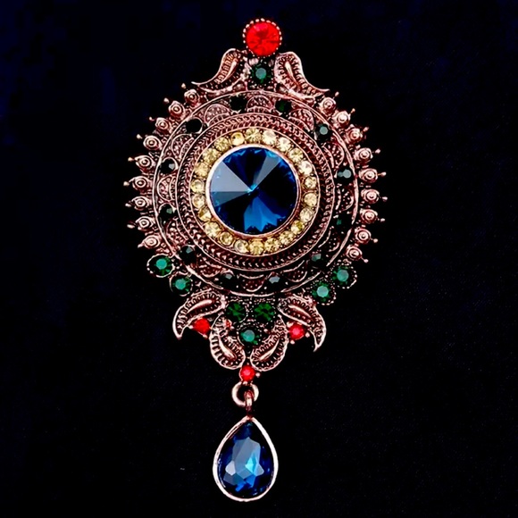 European, Baroque Sparkling Rhinestones Brooch, Lapel Pin, Vintage inspired - Picture 2 of 7